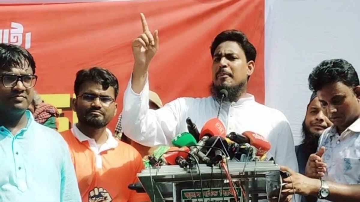 ‘শেখ হাসিনা টুপ করে বাংলাদেশে ঢুকে পড়লে আমগাছে বেঁধে রাখা হবে’