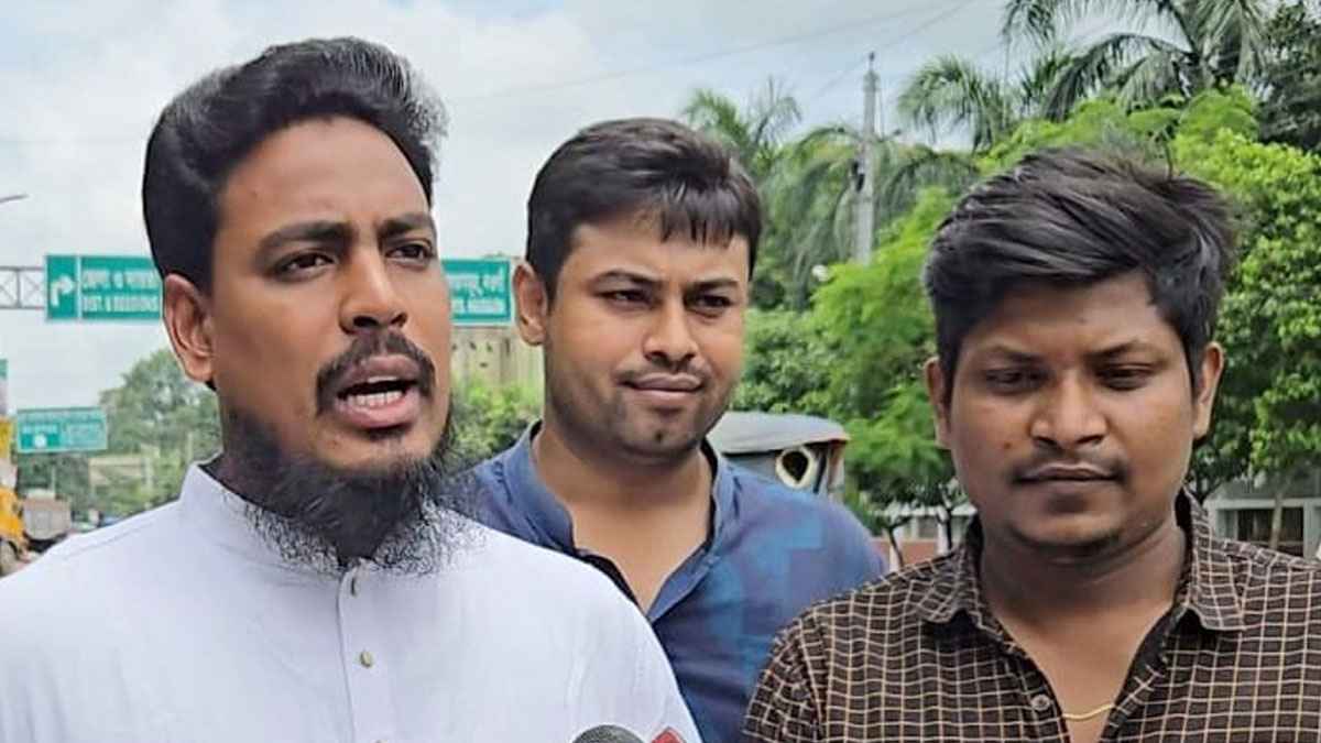 সন্ত্রাস ও অর্থের প্রভাবমুক্ত রাজনীতি চায় এনসিপি: আখতার হোসেন