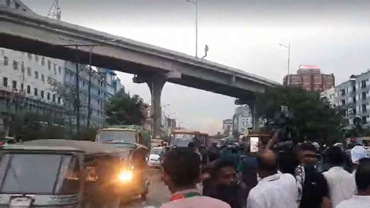 ৫ ঘণ্টা পর বনানীতে যান চলাচল শুরু