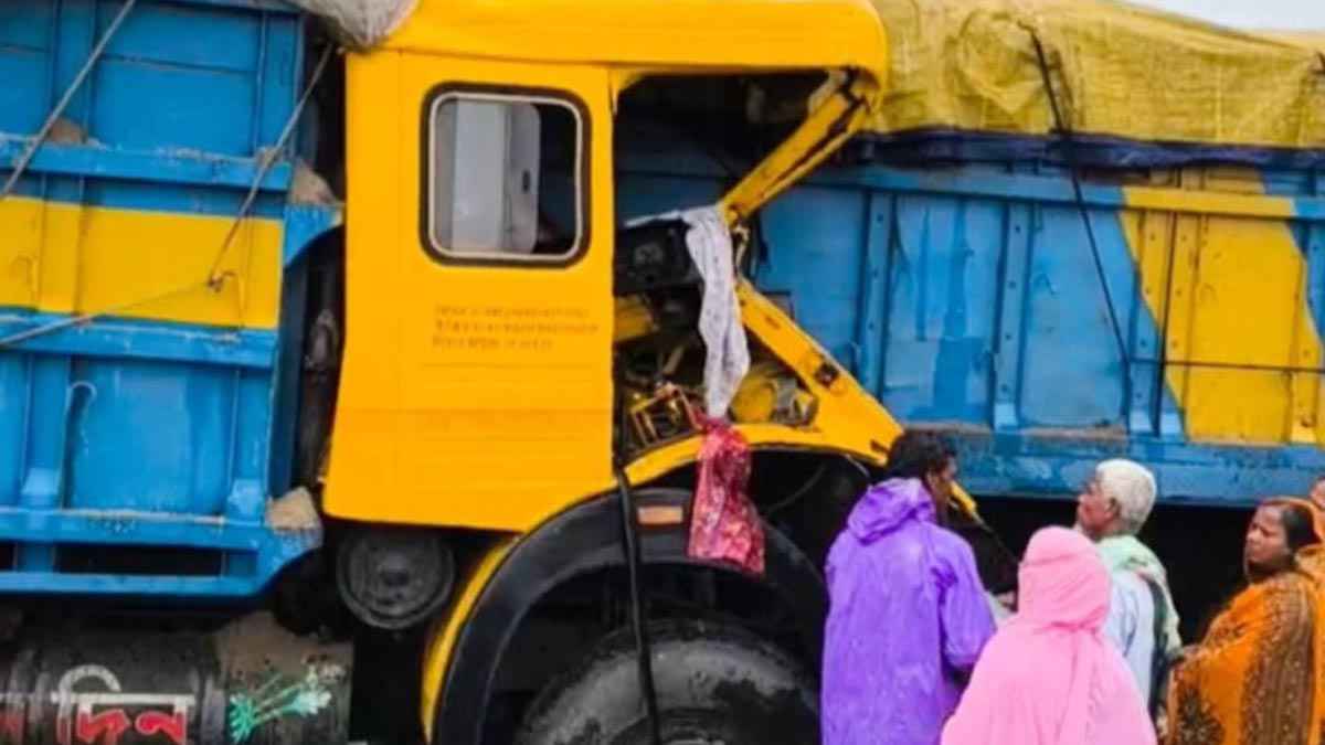 বগুড়ায় দাঁড়িয়ে থাকা ট্রাকে পিছনে অন্য ট্রাকের ধাক্কা, চালক নিহত