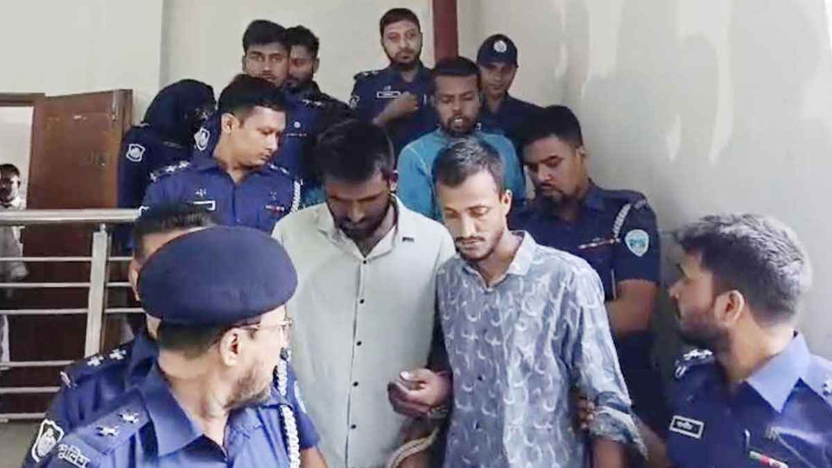 কুমিল্লায় পর্নোগ্রাফি মামলায় ৪ জন রিমান্ডে