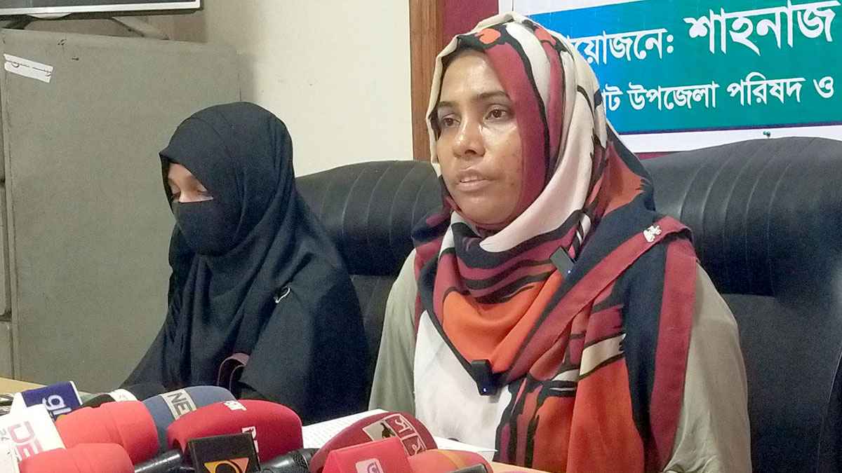 চাঁপাইনবাবগঞ্জে পুলিশি নির্যাতনের অভিযোগ বিএনপি নেত্রীর