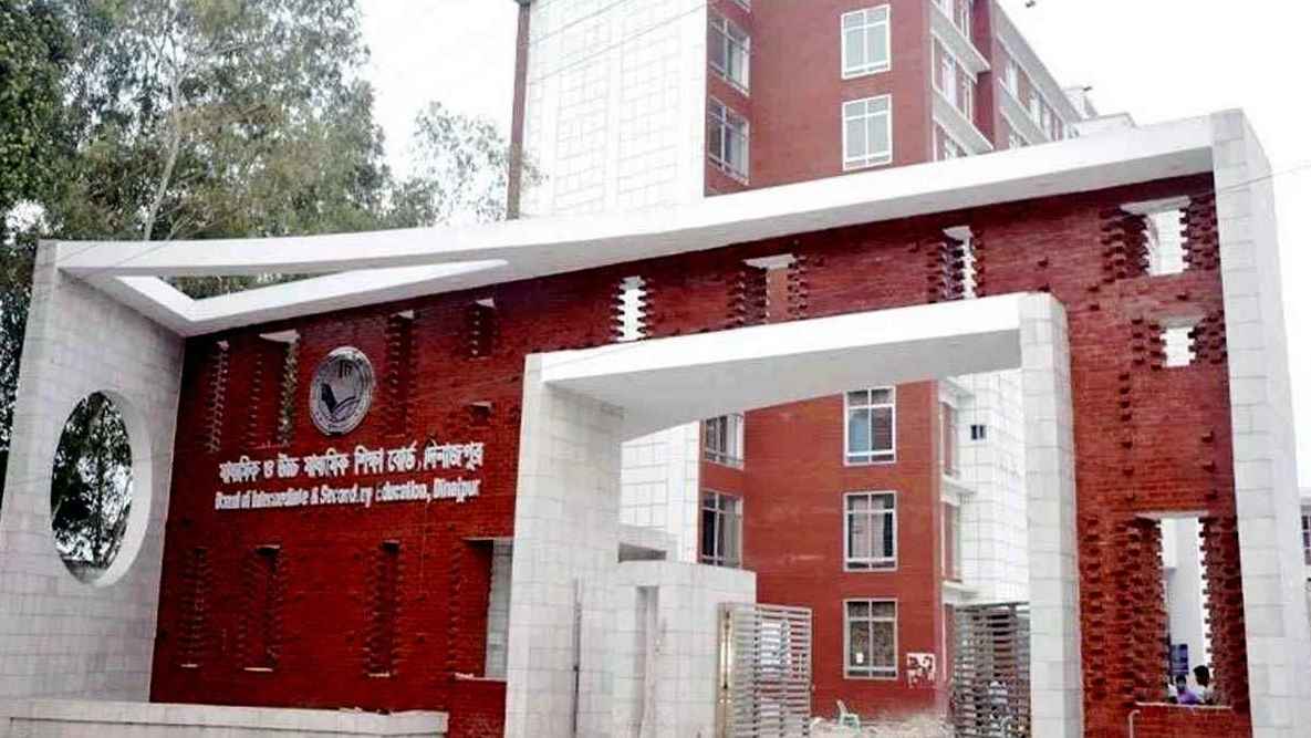 দিনাজপুর বোর্ডে ইংরেজি প্রথম পত্র পরীক্ষায় বহিষ্কার ৬