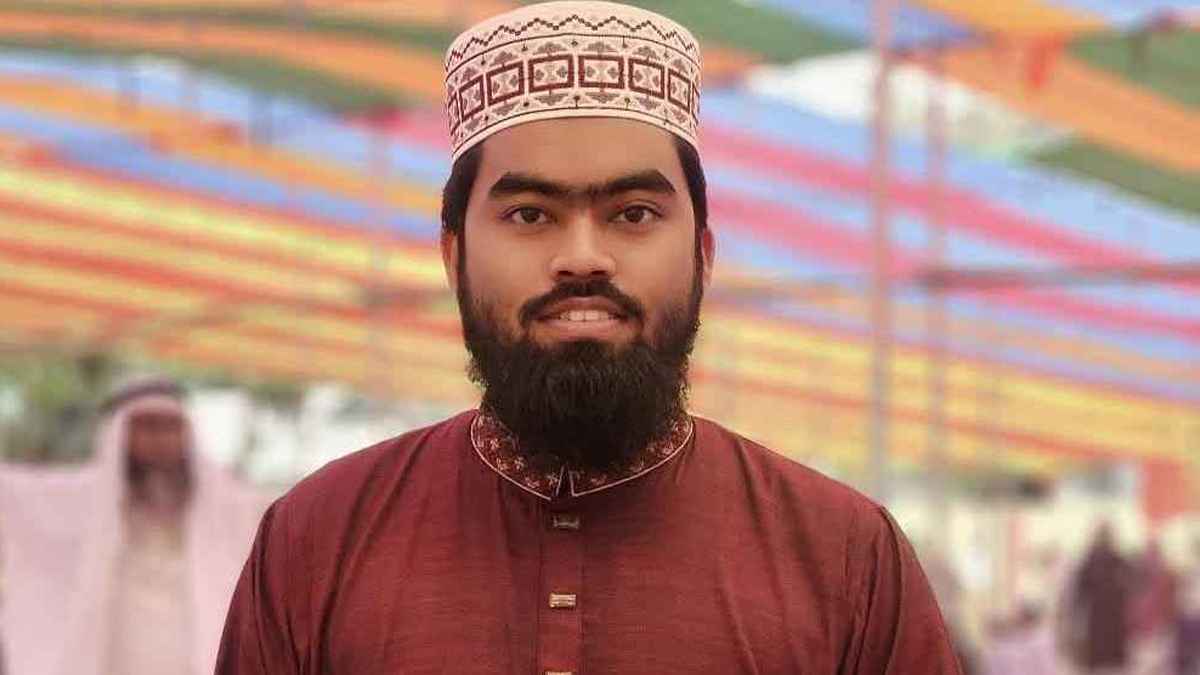 ইবিতে শিক্ষার্থী মৃত্যুর রহস্য উন্মোচনে তথ্য চেয়ে উন্মুক্ত বিজ্ঞপ্তি