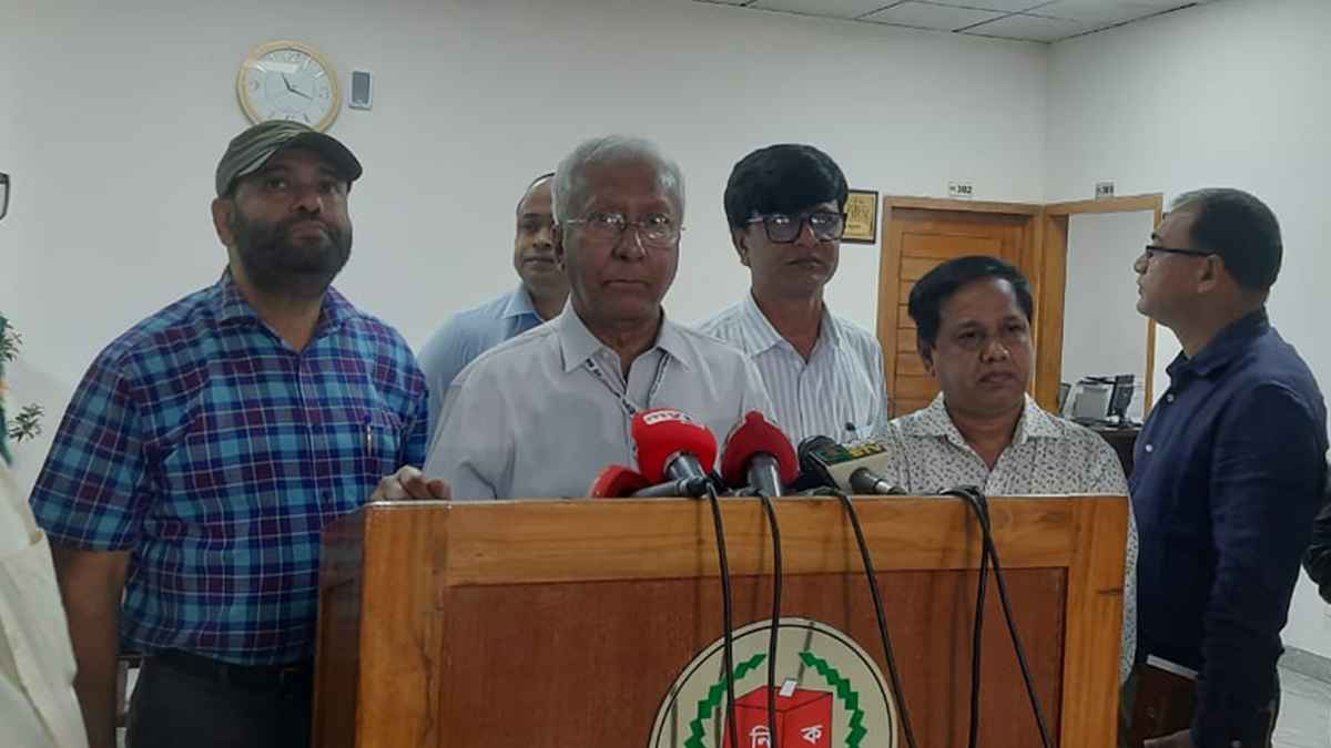 এনআইডি সংশোধনে দুর্ভোগ কমেছে: ইসি সচিব‎