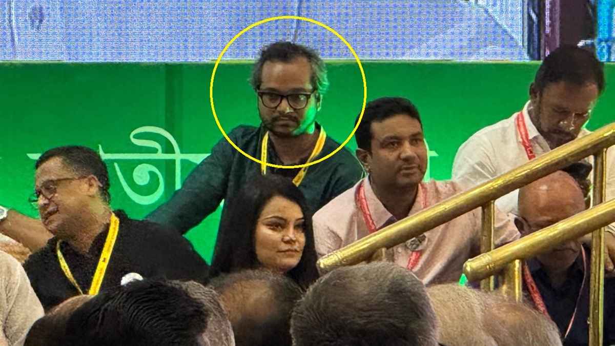 বিএনপির অনুষ্ঠানে তীব্র ক্ষোভ, উপস্থাপনা থেকে এহসান মাহমুদ আউট!