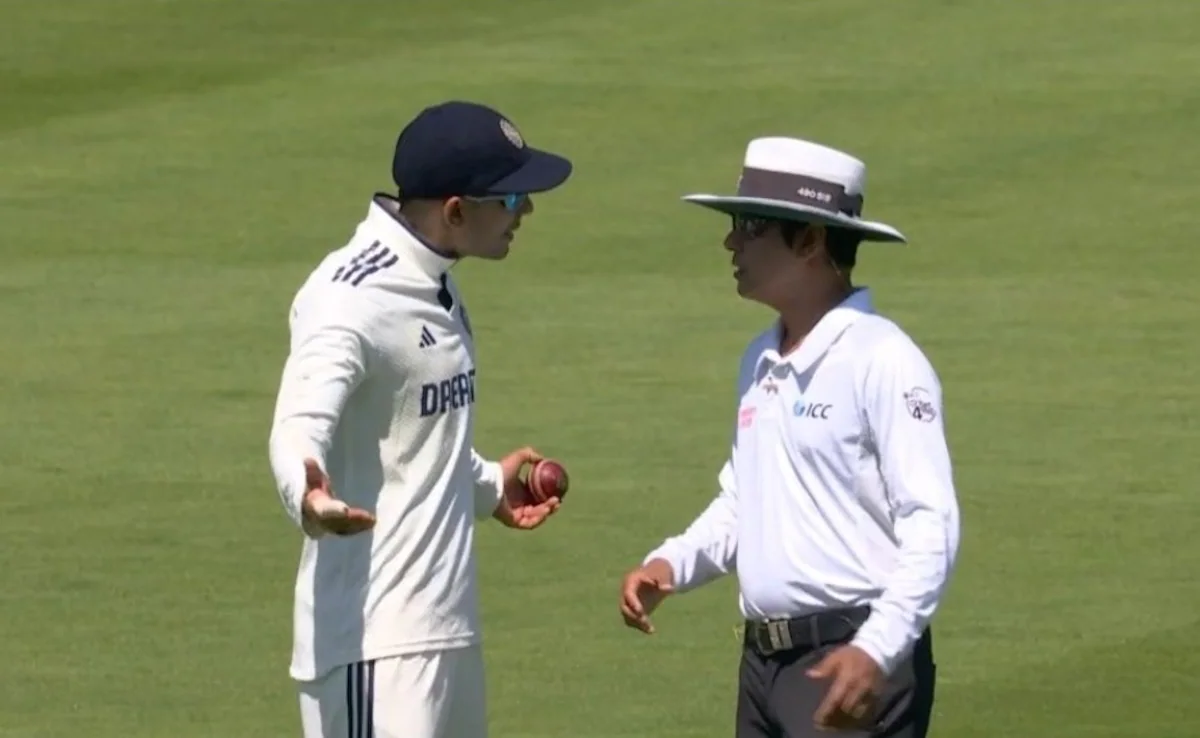 g77lif2_shubman-gill-umpire-1_625x300_11_July_25 g77lif2_shubman-gill-umpire-1_625x300_11_July_25