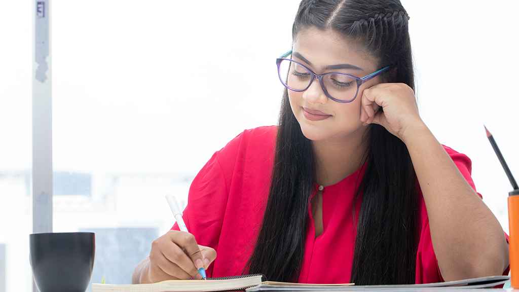 হাতের লেখা দেখে মানুষ চেনা