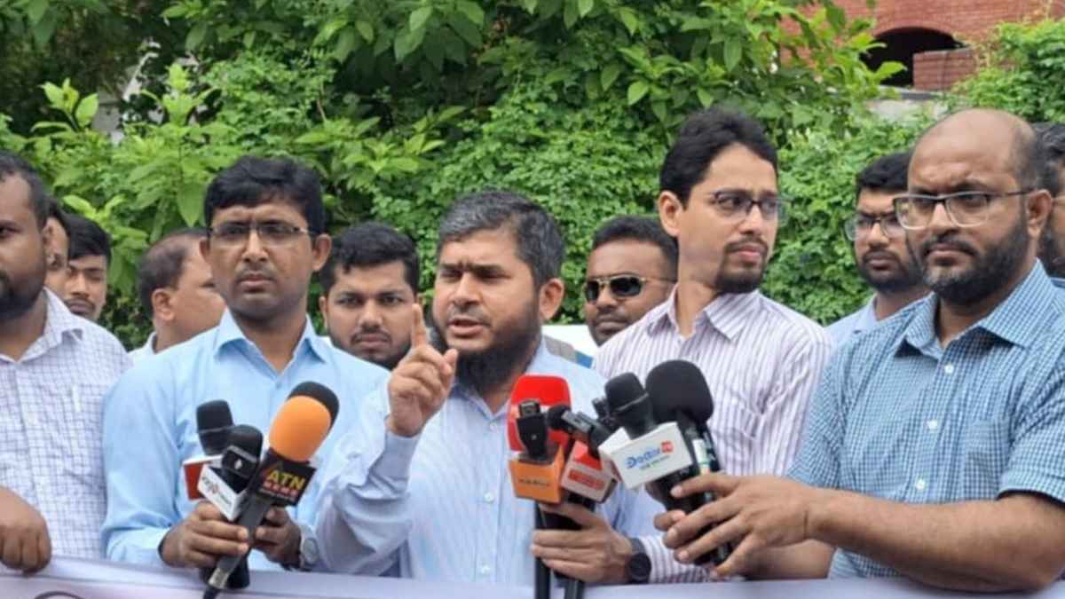 ৬৫ চিকিৎসক নিয়োগ, হাসিনাও এমন করেনি—ডা. খালিদুজ্জামান