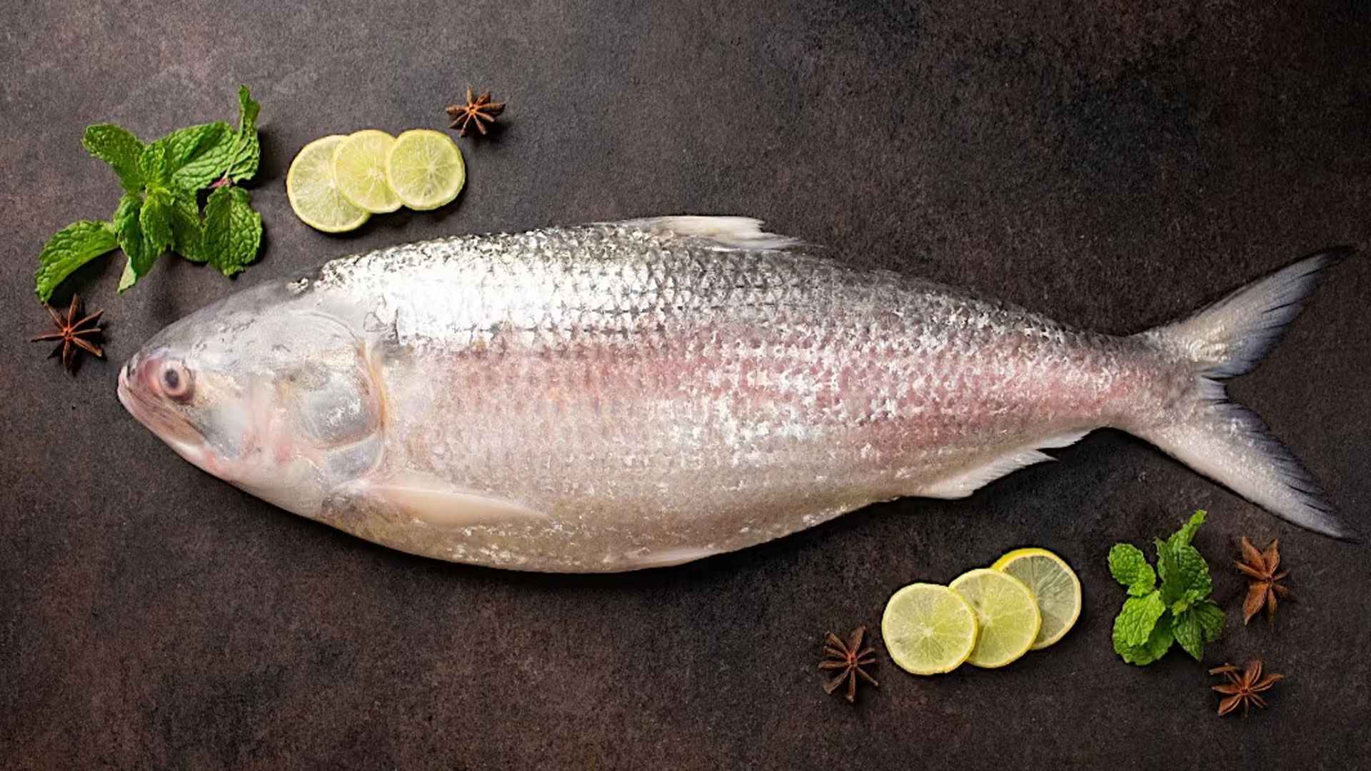 ইলিশ মাছ যাদের খাওয়া উচিত নয়