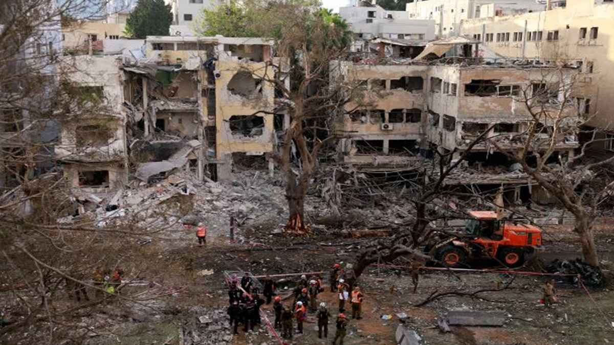 ইসরায়েলের অর্থনীতি গুড়িয়ে দিয়েছে ইরান