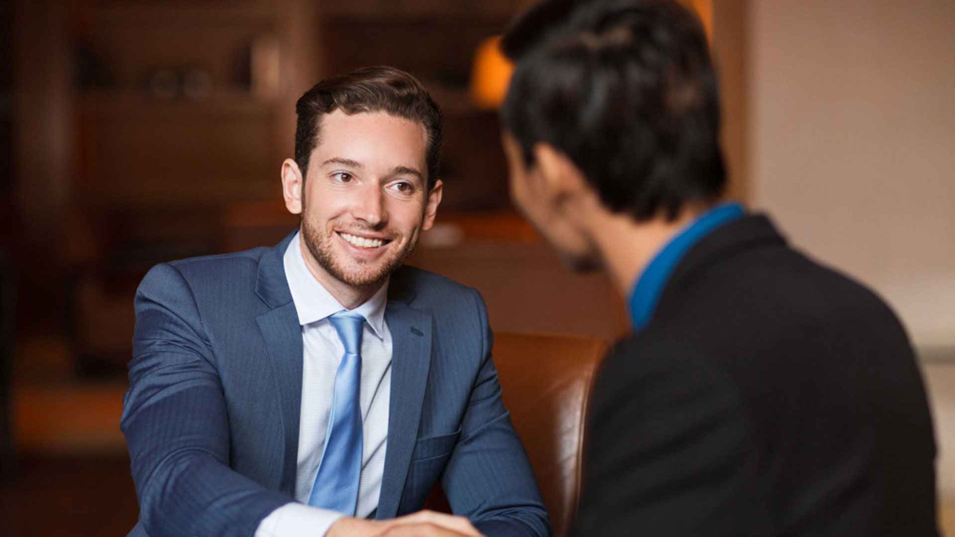 বিনা অভিজ্ঞতায় ৪০ জনকে চাকরি দেবে মিনিস্টার