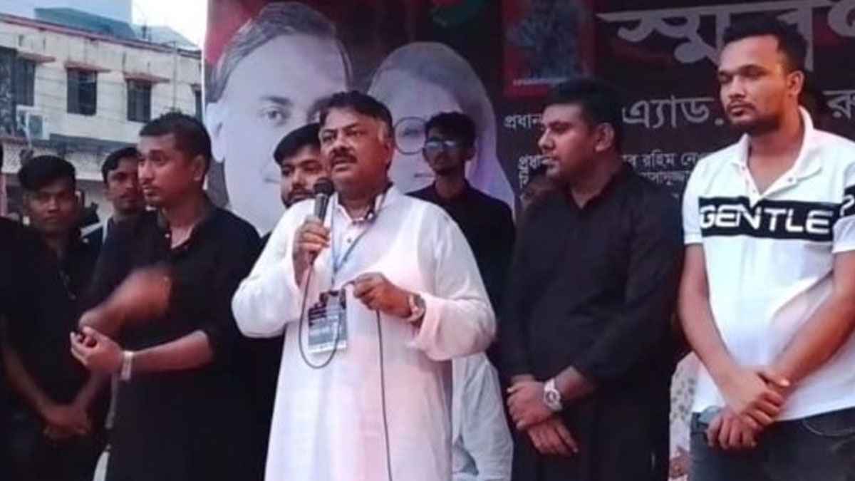 বাংলাদেশের গণতন্ত্র ষড়যন্ত্রের জালে আটকে যাচ্ছে: দুলু