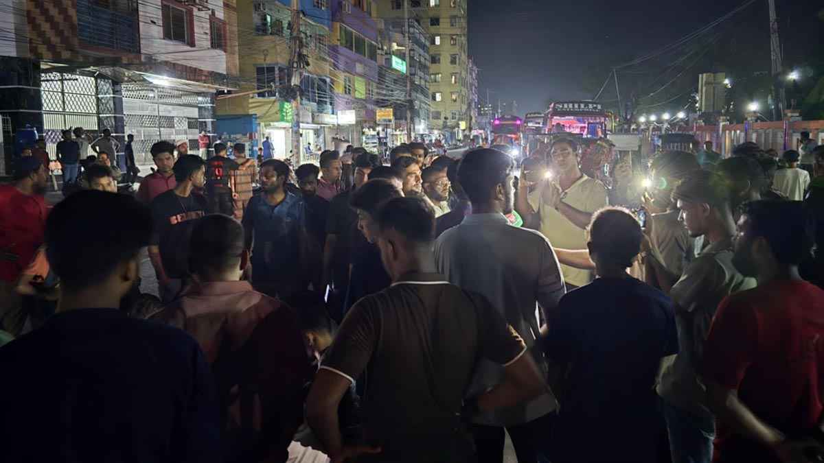 জুলাই অভ্যুত্থান নিয়ে পুলিশ সদস্যের ‘কটূক্তি’, কুষ্টিয়ায় মহাসড়ক অবরোধ