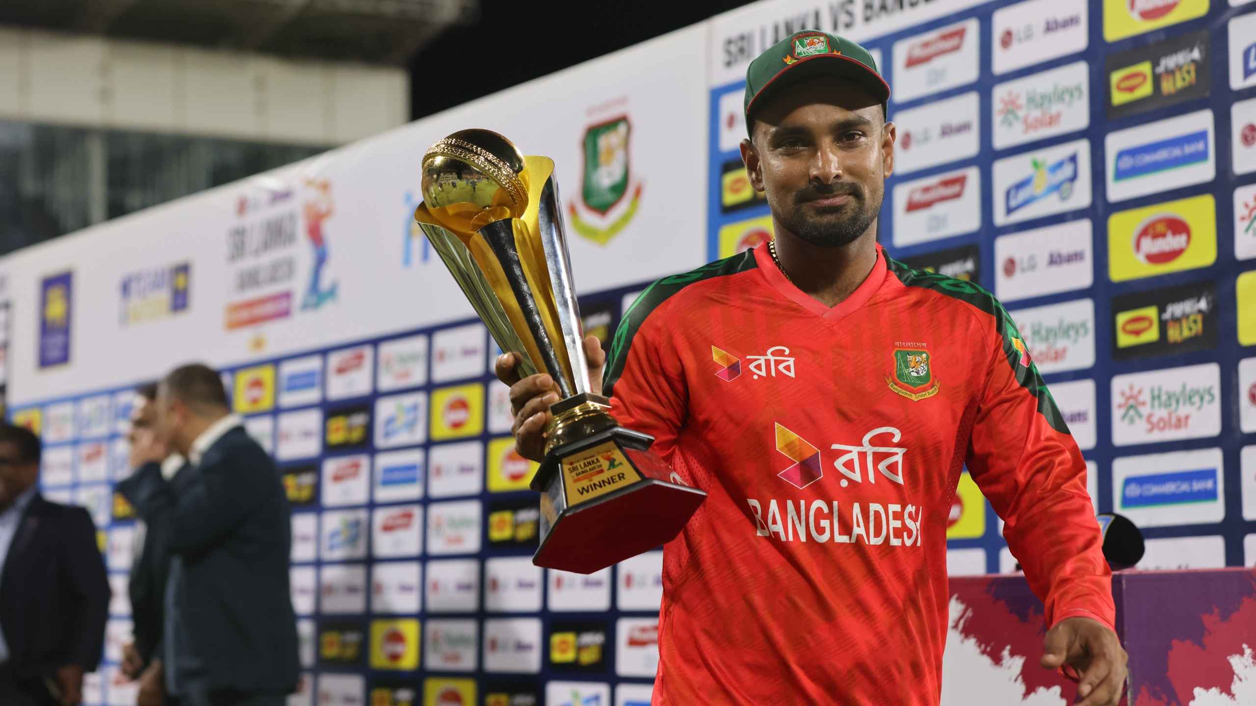 ‘ট্রল সহ্য করে লিটনের জন্য ফর্মে ফেরা কঠিন ছিল’