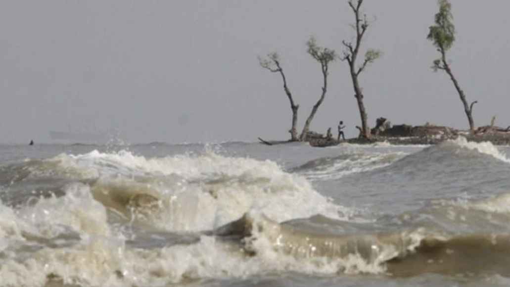 সাগরে লঘুচাপ: ঝড় ও বজ্রবৃষ্টির সম্ভাবনা, কমবে তাপপ্রবাহ