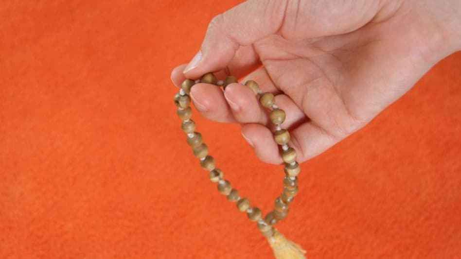 কেউ জাদু করেছে কি না বুঝবেন কীভাবে