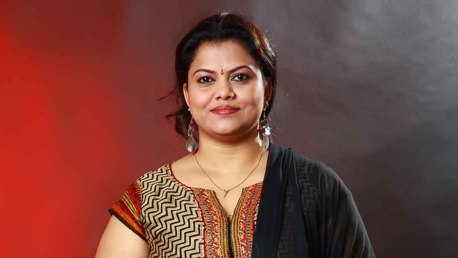 অভিনেত্রী মিনু গ্রেফতার