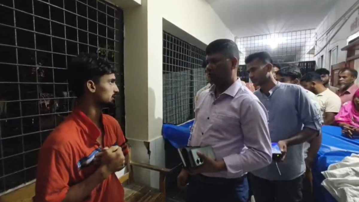 শ্রীনগরে জমজ শিশুর মরদহ উদ্ধার, বাবা-মা আটক