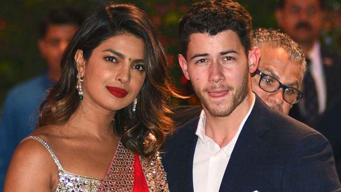 নিক-প্রিয়াঙ্কার অন্তরঙ্গ ভিডিও ভাইরাল 