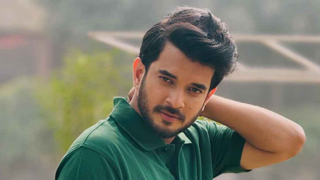 লক্ষ্য আন্তর্জাতিক পর্যায়ের অ্যাওয়ার্ড: পার্থ শেখ 