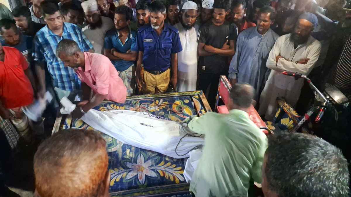 পরিত্যক্ত টয়লেটে মিলল শিশুর মরদেহ