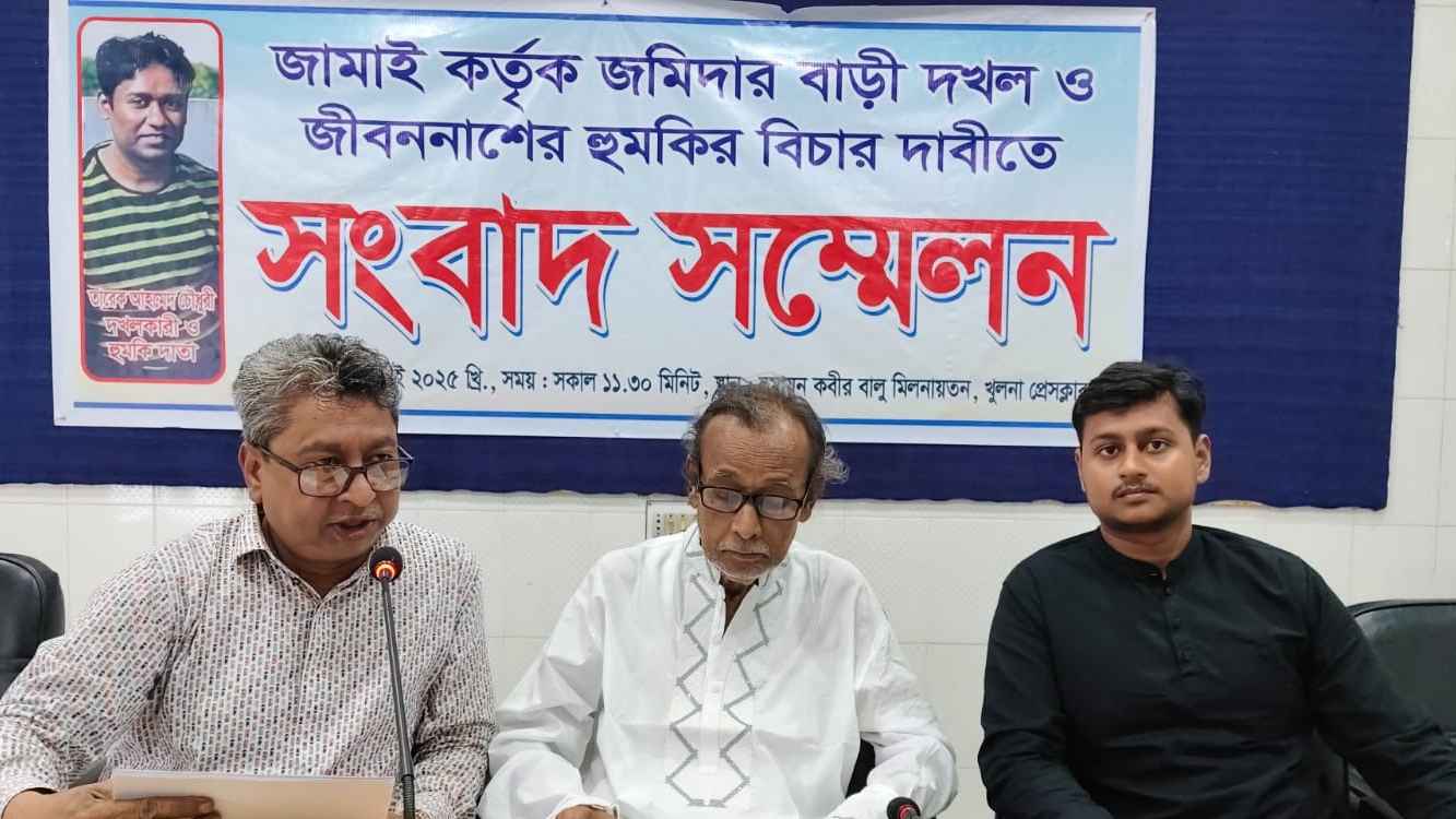 পপির চাচাকে ঘাড় ধরে নিজ বাড়িতে থেকে বের করে দেওয়ার অভিযোগ