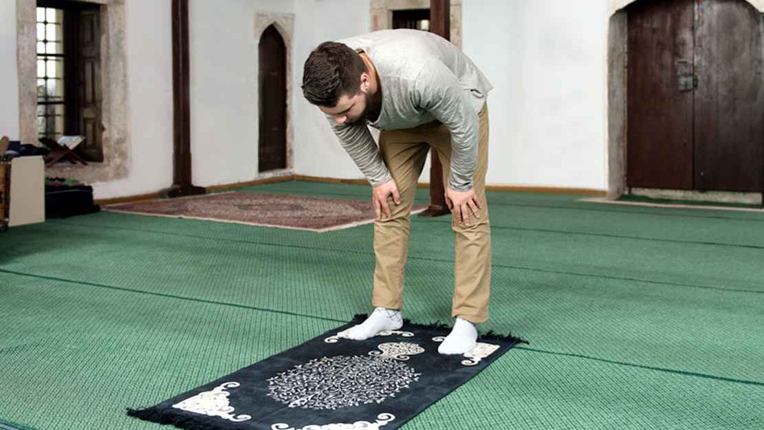 রুকু সেজদার তাসবিহ কম-বেশি হলে নামাজের ক্ষতি হবে কি?