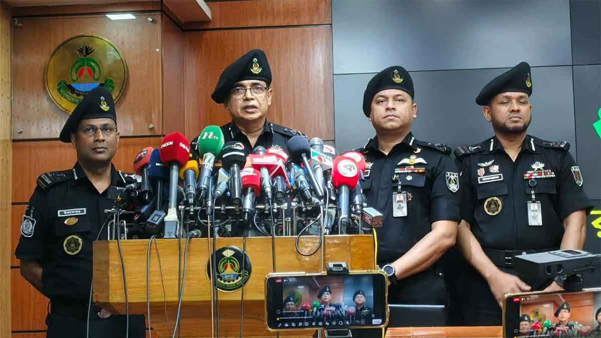 মিটফোর্ডের ঘটনা নিয়ে যা বলছে র‍্যাব