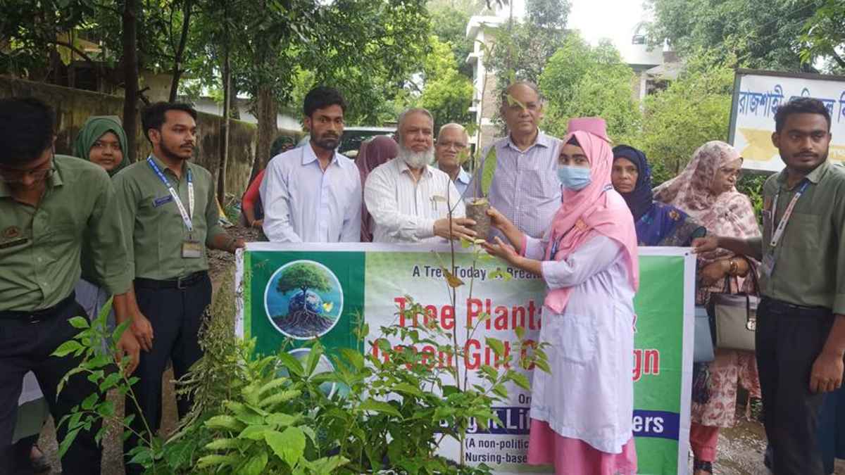 সাড়ে ৩ হাজার পরিবারকে ব্রাইট লাইফ ভলান্টিয়ার্সের গাছ উপহার
