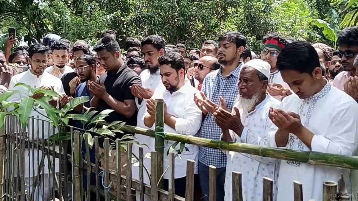 শহিদ আবু সাঈদের কবর জিয়ারত করলেন এনসিপির কেন্দ্রীয় নেতারা