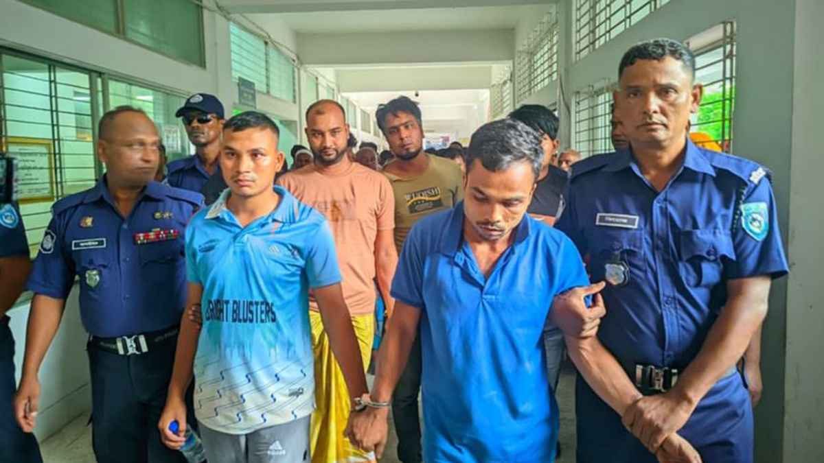 রংপুরে হামলা: গ্রেফতার ৫ জনকে তোলা হয়েছে আদালতে