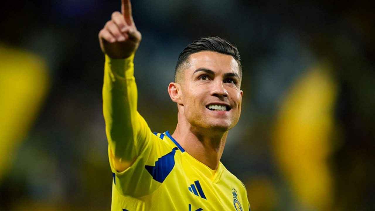 সৌদিতে স্থায়ীভাবে থাকার সিদ্ধান্ত রোনালদোর