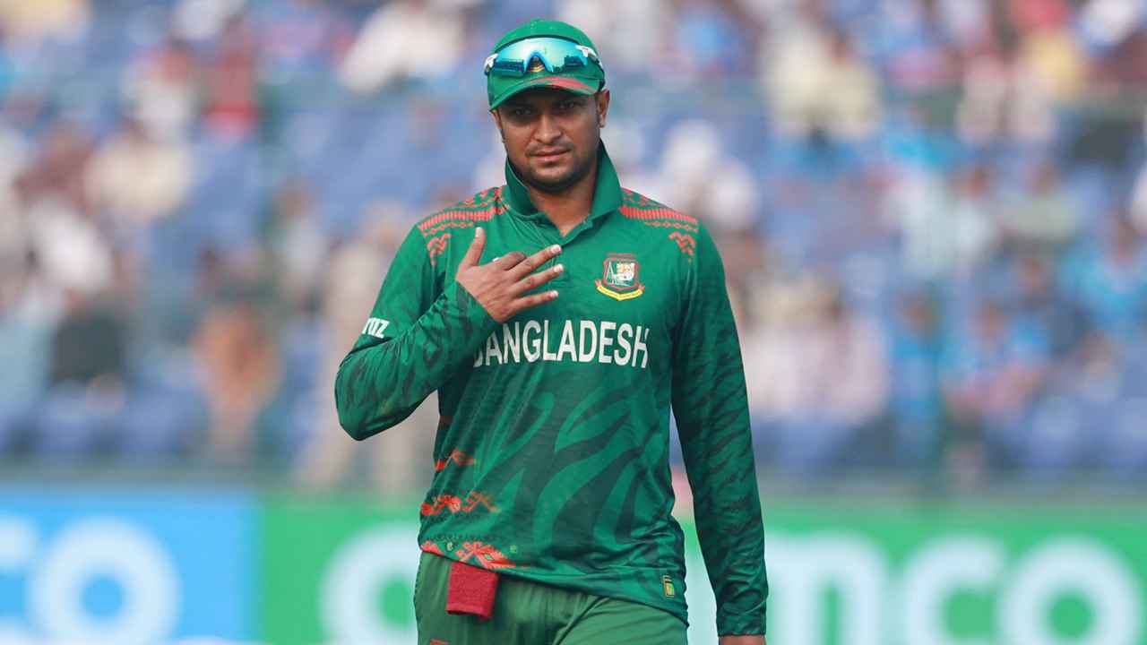 Lesbian anal BDSM porno video