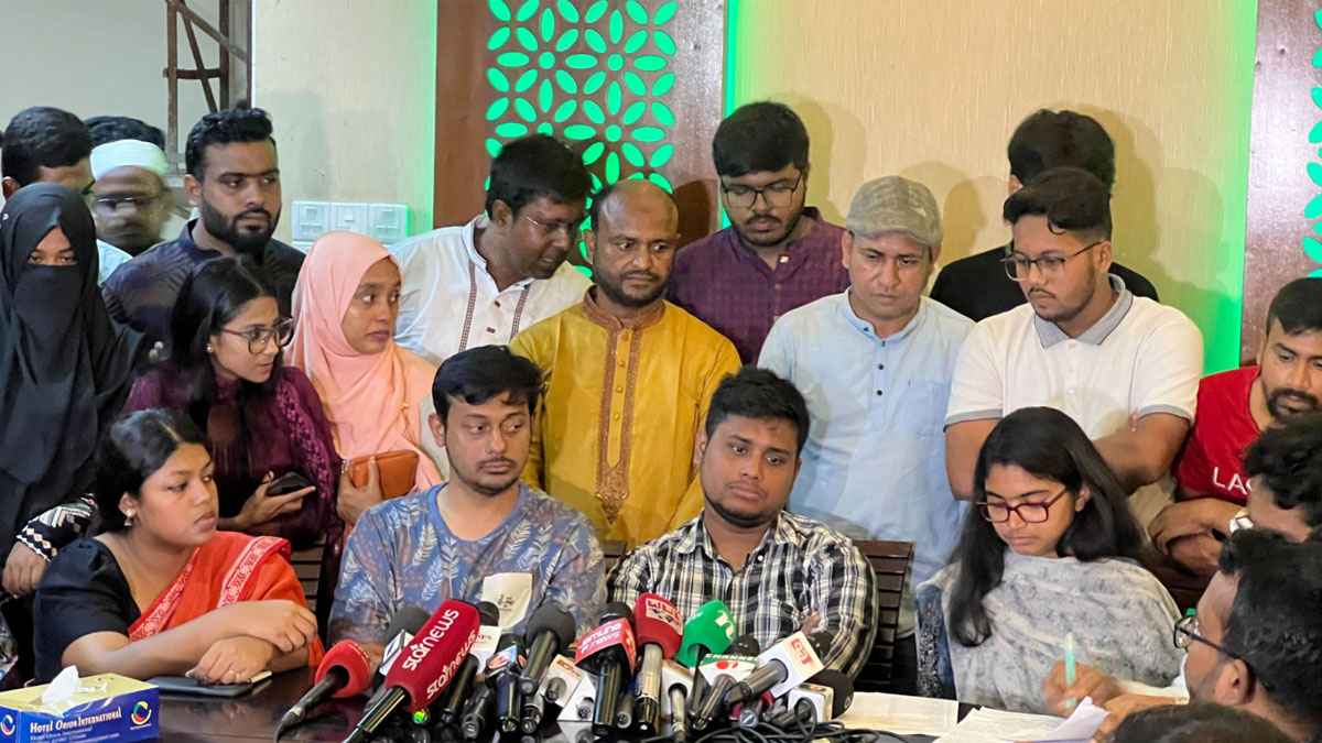 যশোরে আহত ও শহীদ পরিবারের সঙ্গে এনসিপি নেতাদের মতবিনিময়