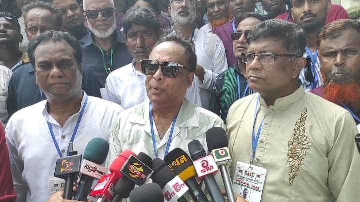 ‘জনগণের হাতে যত দ্রুত ক্ষমতা হস্তান্তর করা হবে ততই দেশের জন্য মঙ্গল’