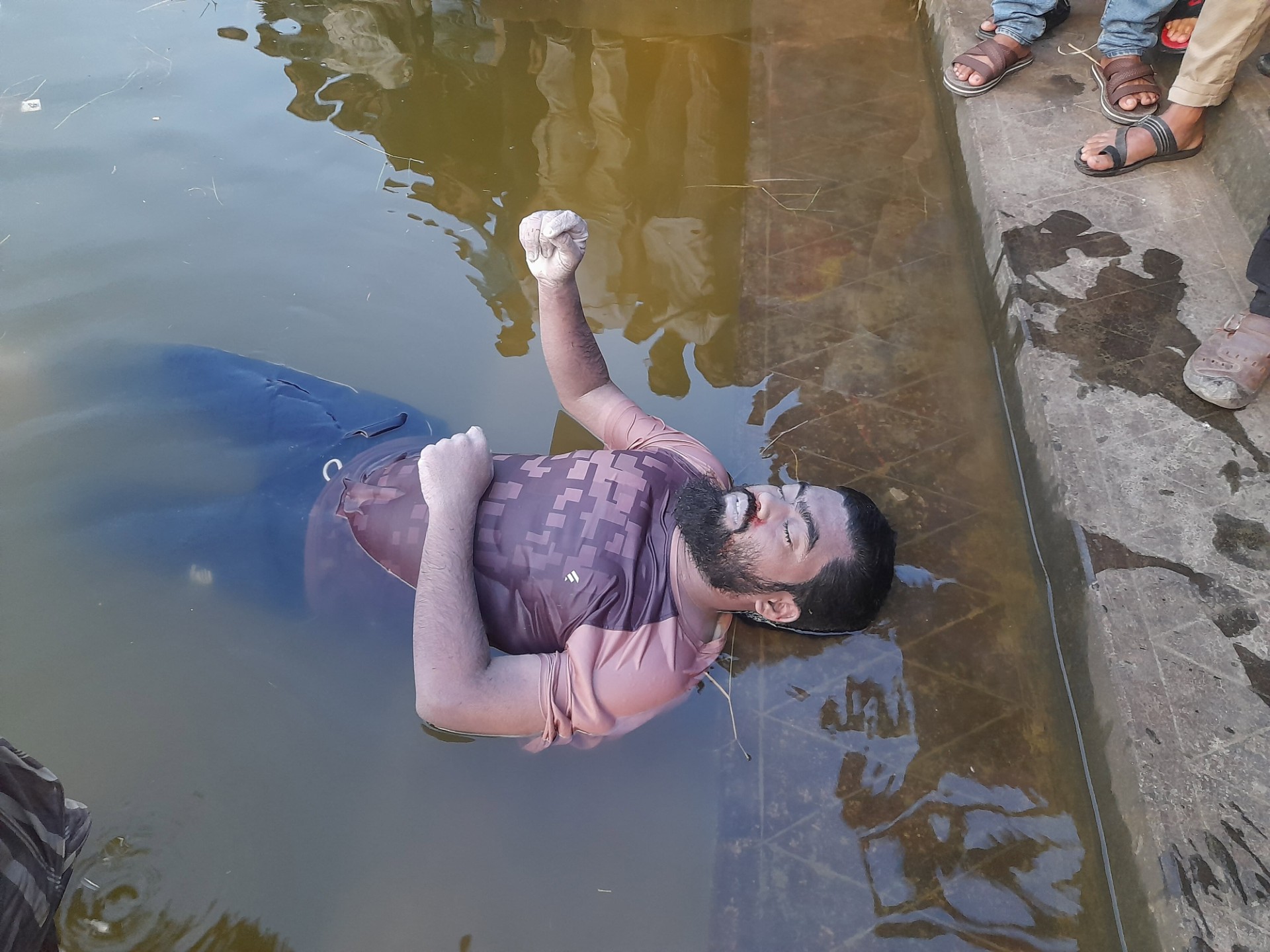 thumbnail_1000114213