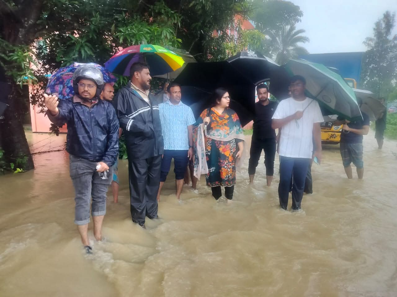 thumbnail_1000449004