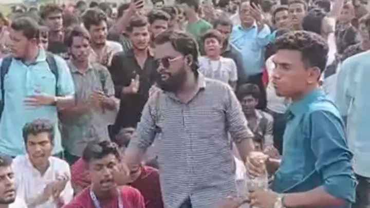 মাইলস্টোন শিক্ষার্থীদের উস্কানি, ফেনীর যুবলীগ নেতা রাফি উত্তরায় আটক