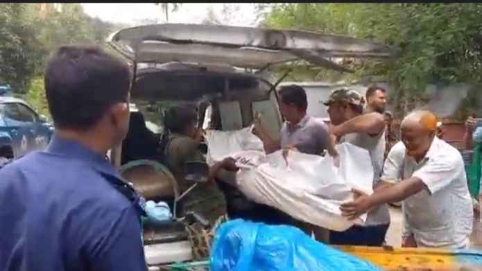 চাঁপাইনবাবগঞ্জে নারীকে কুপিয়ে হত্যা, আহত ৩