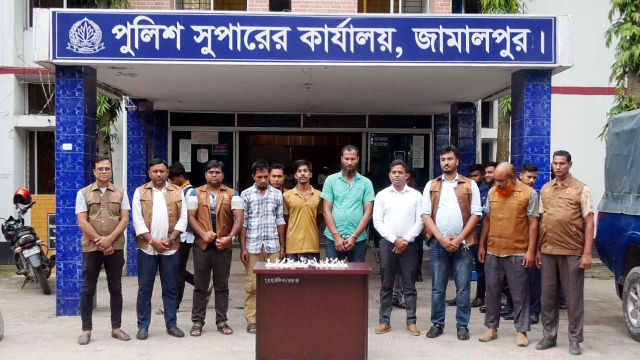 জামালপুরে ৪ হাজার ইয়াবা ও নগদ অর্থসহ তিন মাদক কারবারি গ্রেফতার