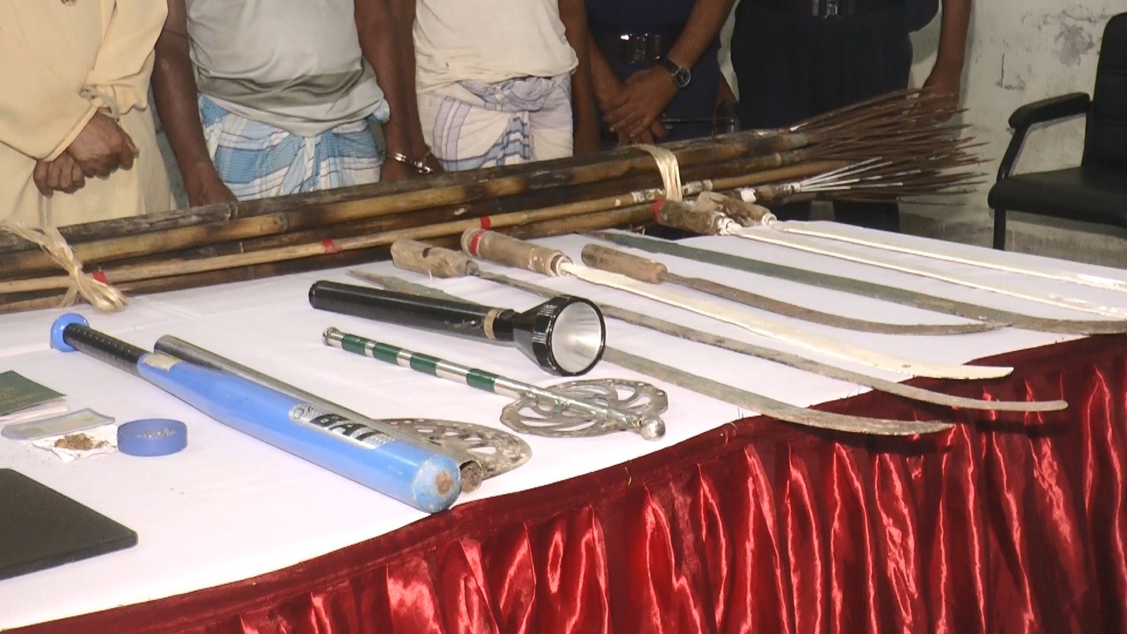 thumbnail_Madaripur_25-07-25_(ARMY_ARMS_Recovery,_Press_Confa)_Pic-04