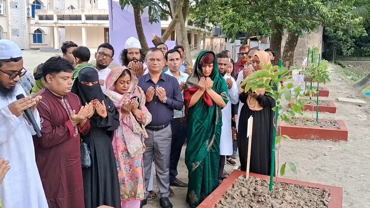 thumbnail_ফুটেজ-(এক_শহীদ,এক_বৃক্ষ,কর্মসূচী)_মুন্সিগঞ্জ_19.07.2025(4)