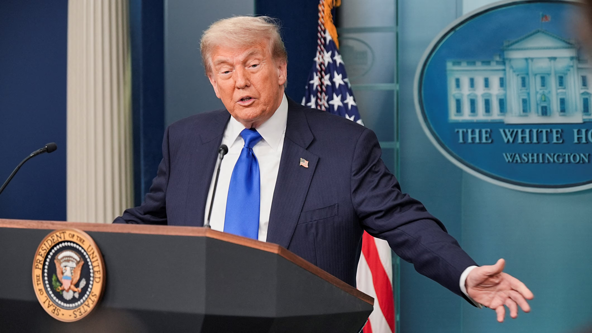 সঠিক সময়ে ইরানের ওপর থেকে নিষেধাজ্ঞা প্রত্যাহার হবে: ট্রাম্প