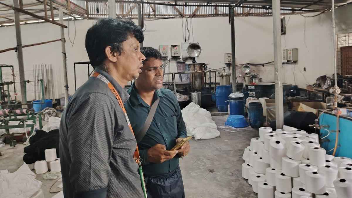 গাজীপুরে ৩ হাজার কেজি পলিথিন জব্দ