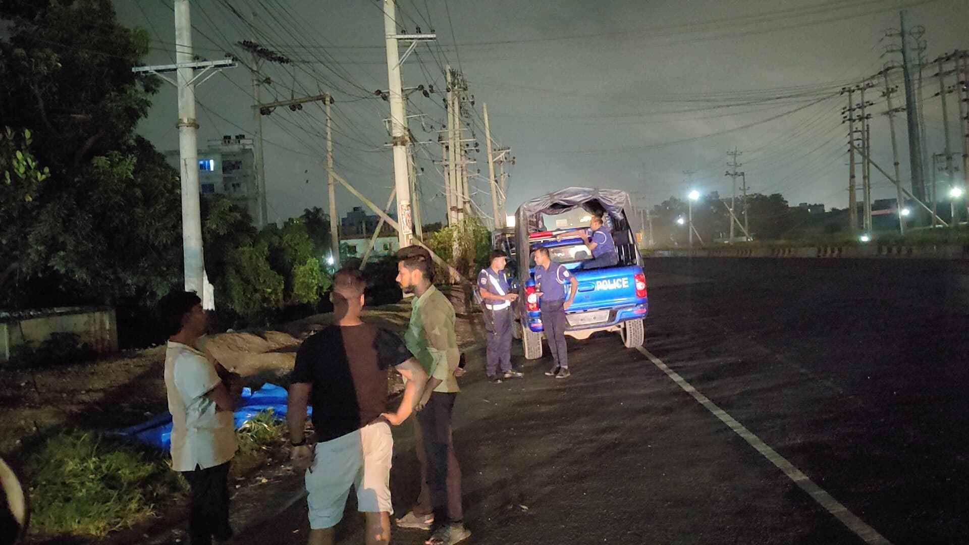 সোনারগাঁয়ে পলিথিনে মোড়ানো অজ্ঞাত পরিচয় নারীর মরদেহ