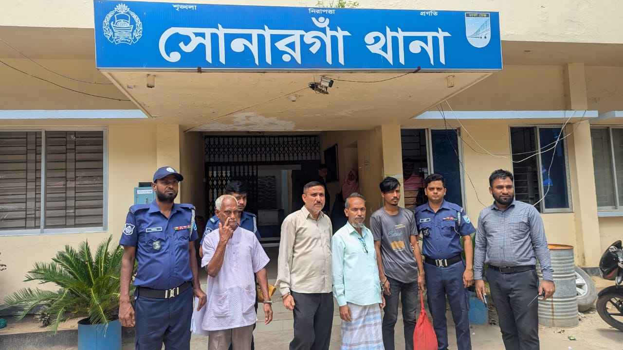গরম পানি দিয়ে শ্রমিকের শরীর ঝলসে দেওয়া আসামি গ্রেফতার