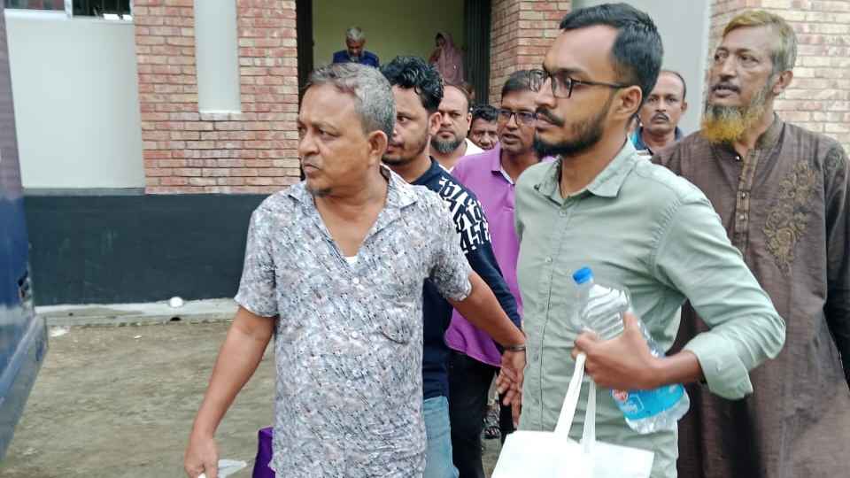 পিরোজপুরে আইনজীবী হত্যাচেষ্টা মামলায় ৪ আসামি কারাগারে