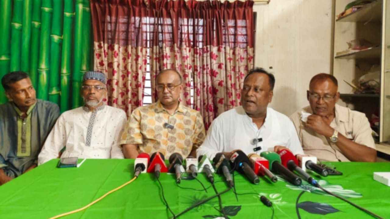 কুমারখালীতে বিএনপিতে আ.লীগকে পুনর্বাসন করছে দুই বেয়াই