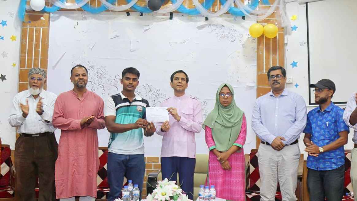 যবিপ্রবির ৩২৫ মেধাবী শিক্ষার্থীকে বৃত্তি প্রদান